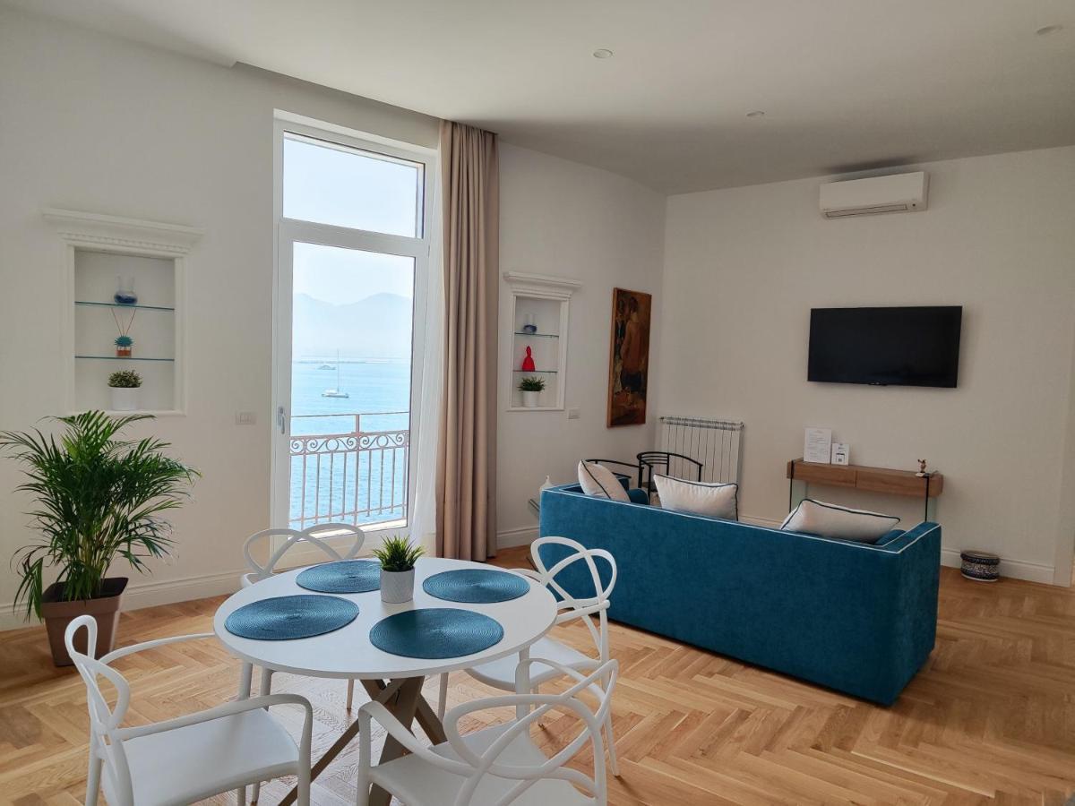 Santa Lucia Luxury Apartment Napoli Bagian luar foto