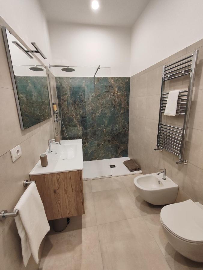 Santa Lucia Luxury Apartment Napoli Bagian luar foto